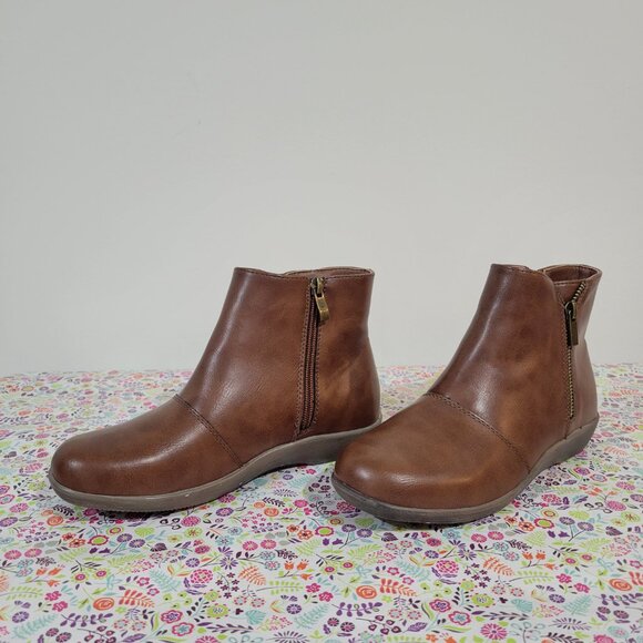 Vegan Leather Booties Brown Sz 7.5 - Picture 2 of 9